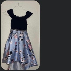Girls dress size 8